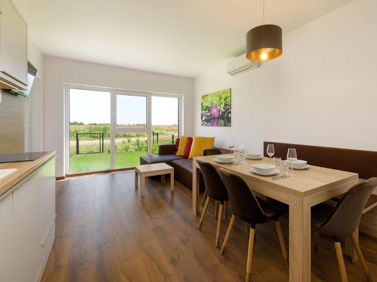 Zsira Apartment With Pool, Roof Terrace, Garden מראה חיצוני תמונה
