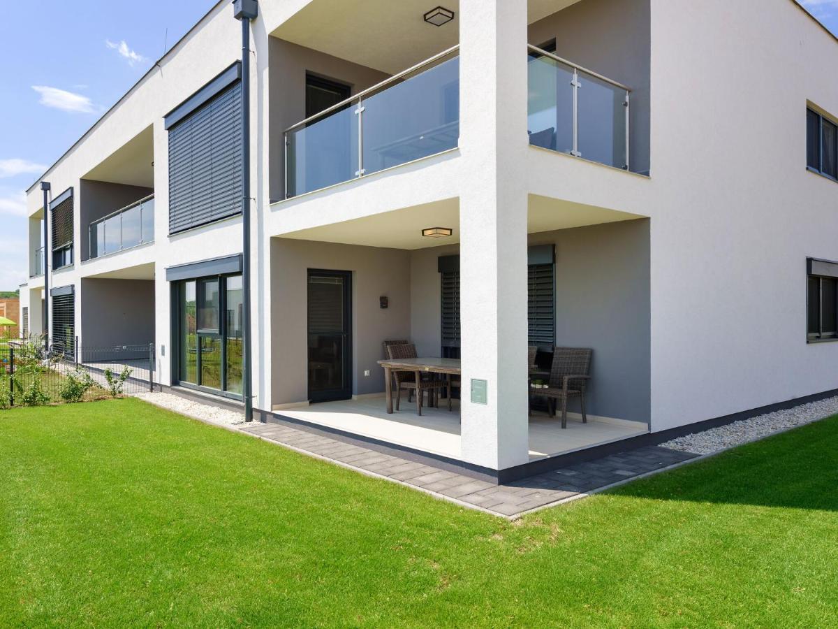 Zsira Apartment With Pool, Roof Terrace, Garden מראה חיצוני תמונה